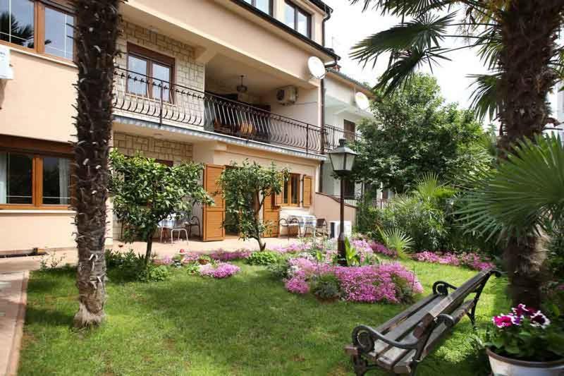 Apartments & Rooms Ivana Ровінь Екстер'єр фото